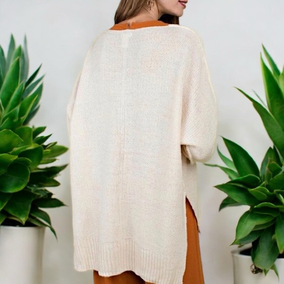 New Main Strip Dolman Sleeve Hi and Low Sweater - Picture 10 of 16